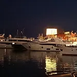 En Puerto Banus * Marbella